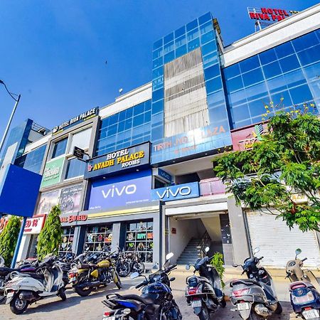Hotel Avadh Palace, Subhash Bridge, Rto Circle, أحمد أباد المظهر الخارجي الصورة